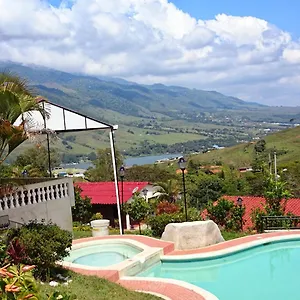 https://parcelacin-el-lago.cali-hotels.com