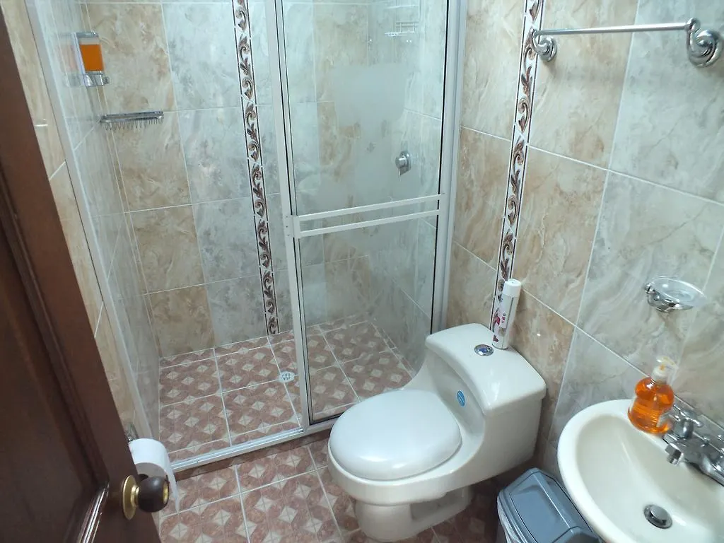 Hostal Casa Paraiso 메딜린 호스텔