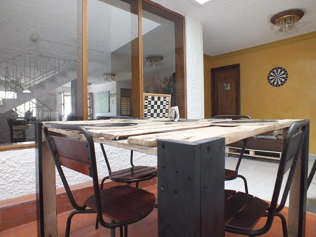 Hostal Casa Paraiso 메딜린 호스텔